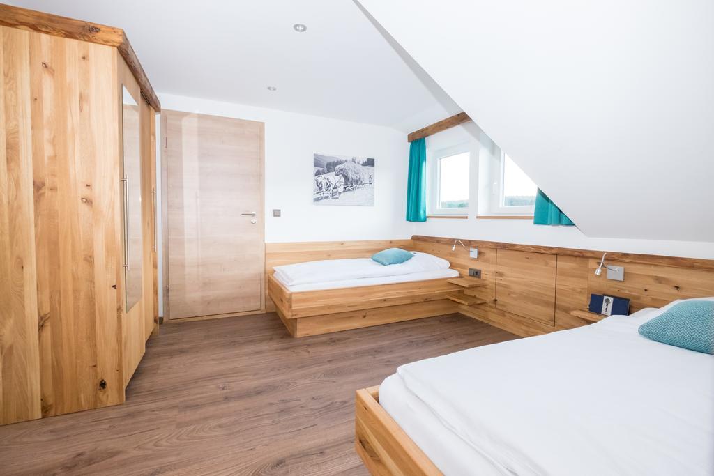 Großes Familienzimmer